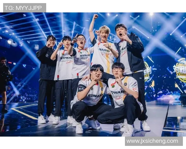 深度解析EDG战队团队协作模式与其他战队的对比分析